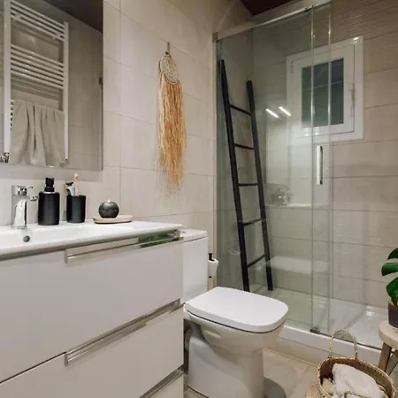 Zioba - 3 Bedroom And Balcony In Gracia Appartement Barcelone