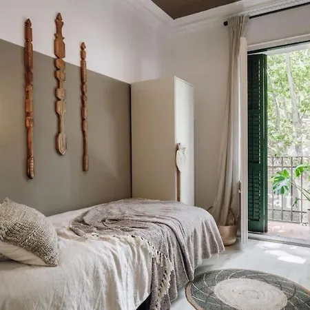 Zioba - 3 Bedroom And Balcony In Gracia Appartement *